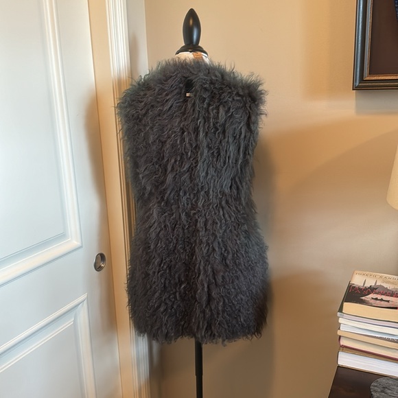 Lamb Fur Knitted Vest - Size Small/Medium - Picture 4 of 7
